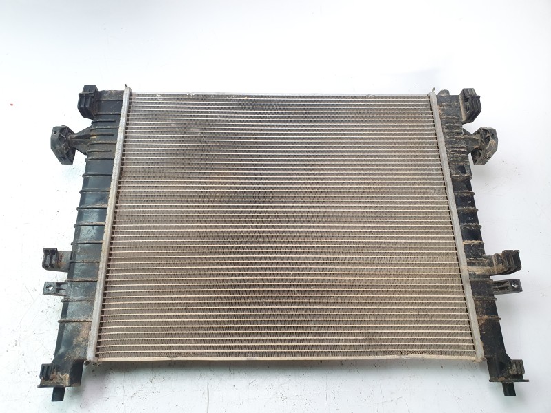 Recambio de radiador agua para mg zs luxury referencia OEM IAM 12464643  