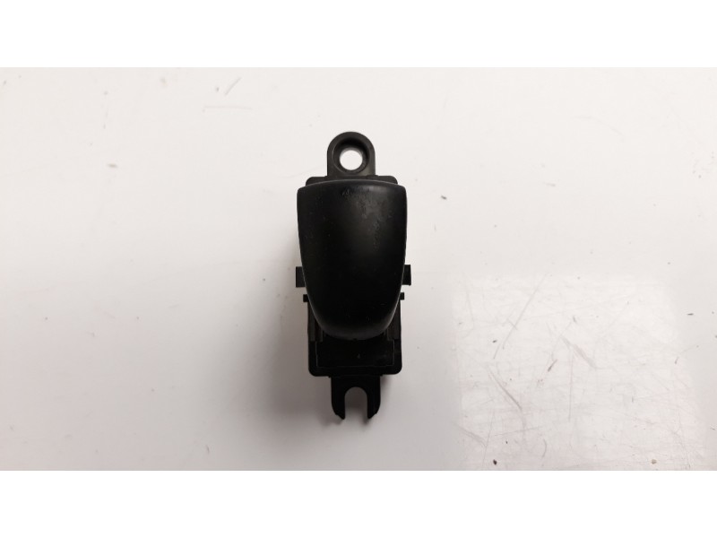 Recambio de mando elevalunas trasero derecho para nissan x-trail (t32) 1.6 dci turbodiesel cat referencia OEM IAM 254114CE0A  