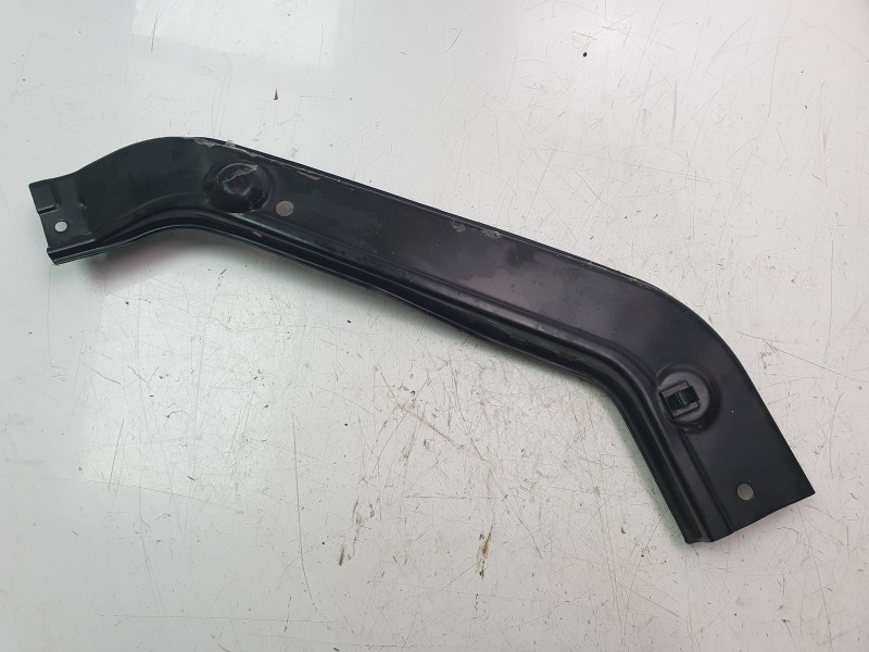 Recambio de soporte faro izquierdo para mg zs comfort referencia OEM IAM 10251200  