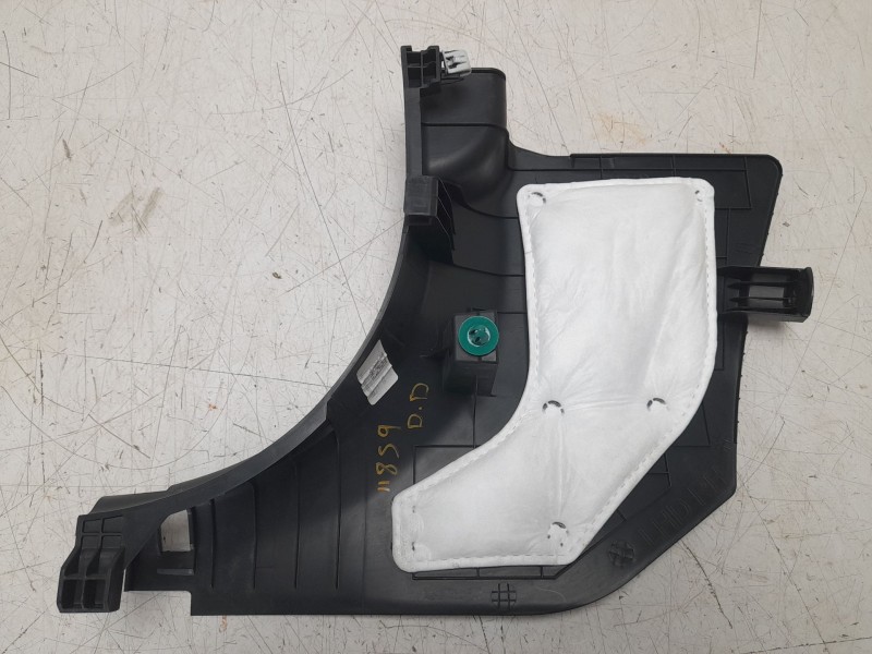 Recambio de moldura para hyundai tucson (nx) klass 2wd referencia OEM IAM 85824N7000NNB  