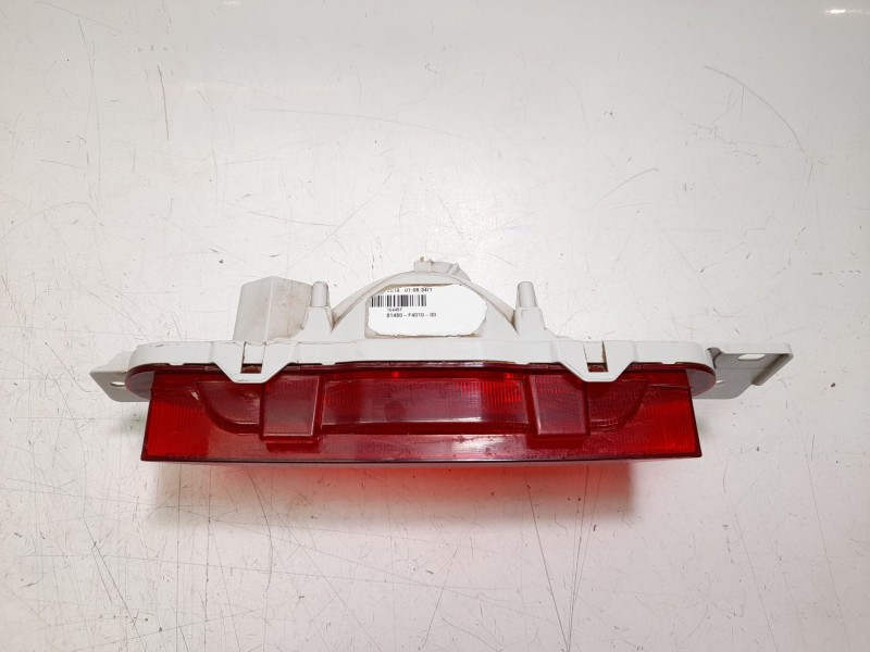 Recambio de piloto trasero central para toyota c-hr hybrid active referencia OEM IAM 81480F4010  108909714