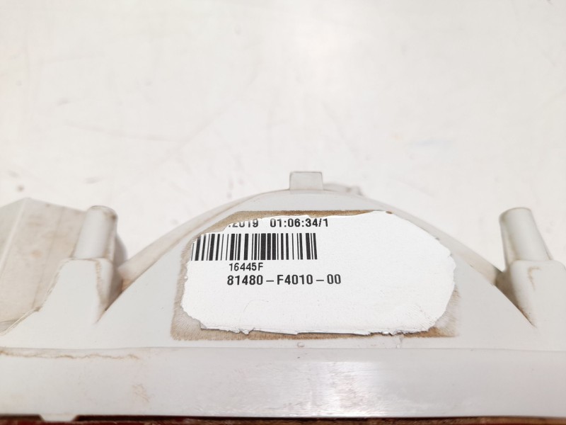 Recambio de piloto trasero central para toyota c-hr hybrid active referencia OEM IAM 81480F4010  108909714