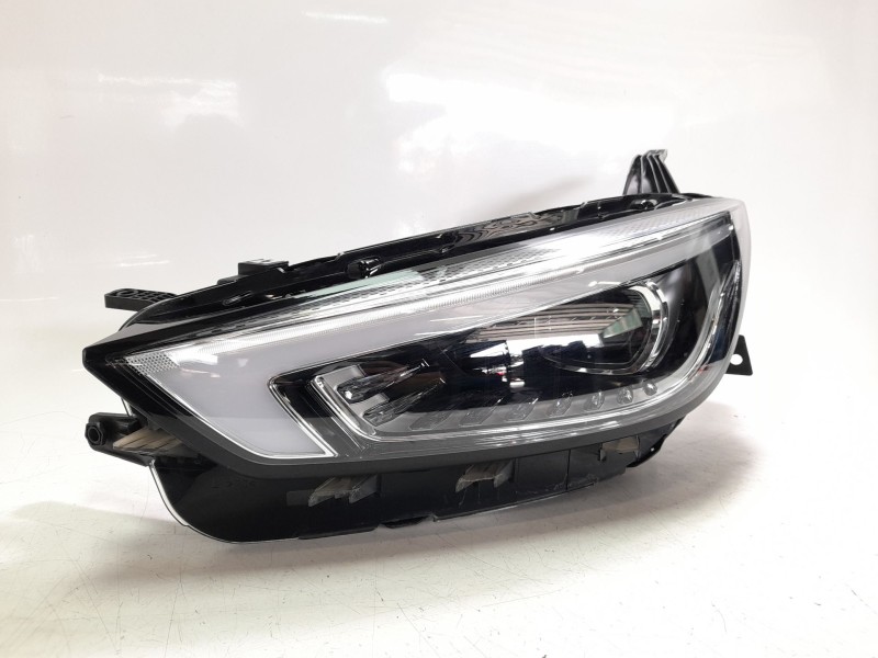 Recambio de faro izquierdo para mg zs luxury referencia OEM IAM 11275385  