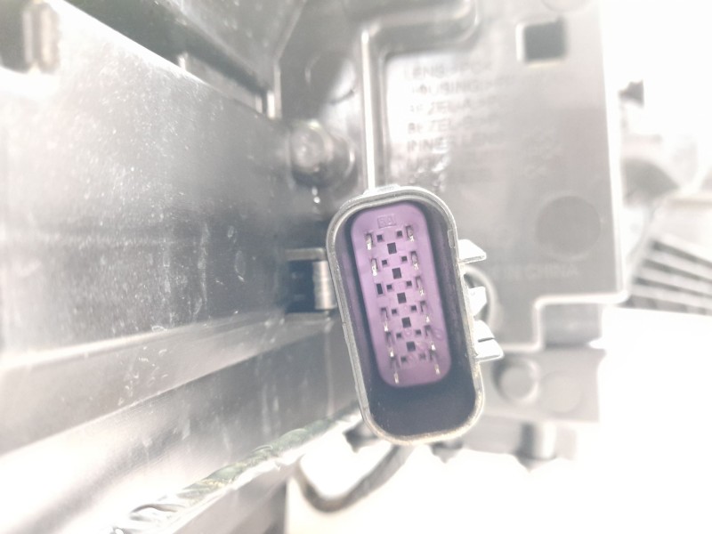 Recambio de faro izquierdo para mg zs luxury referencia OEM IAM 11275385  