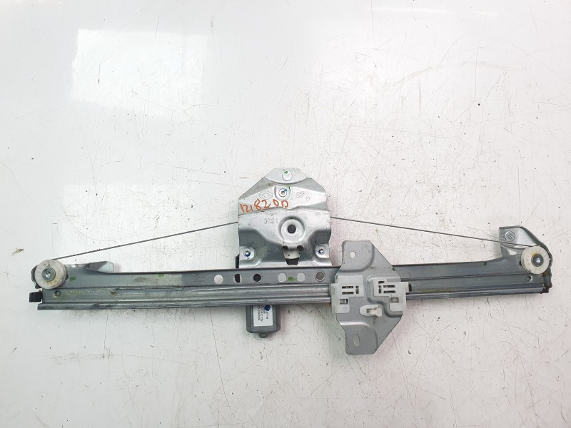 Recambio de elevalunas delantero derecho para renault express furgoneta/monovolumen 1.5 blue dci 75 (f6aa) referencia OEM IAM 80