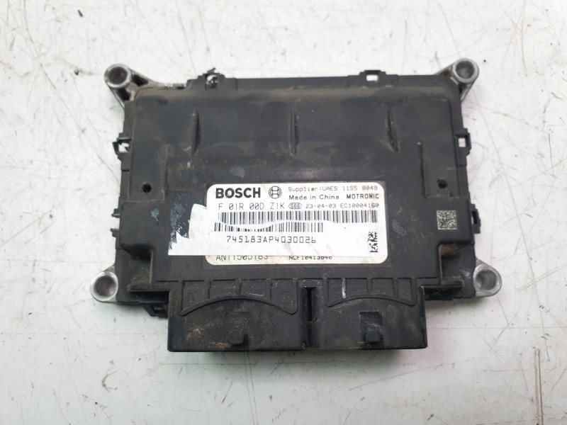 Recambio de centralita motor uce para mg zs comfort referencia OEM IAM 1505183  