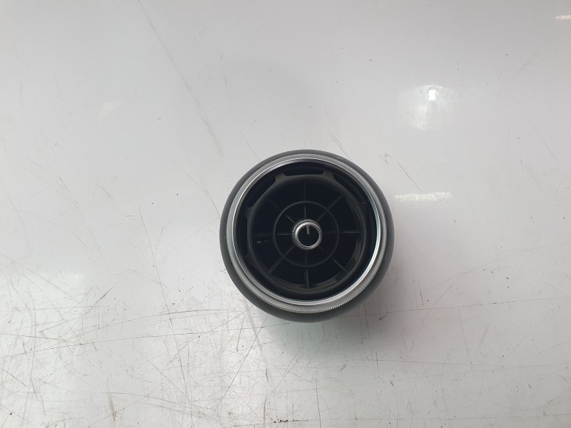 Recambio de aireador izquierdo para mg zs comfort referencia OEM IAM 10262725  