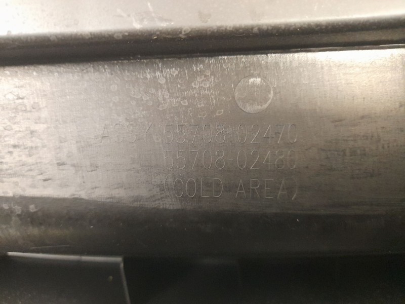 Recambio de torpedo para toyota auris (_e18_) 1.8 hybrid (zwe186_) referencia OEM IAM 5570802470  