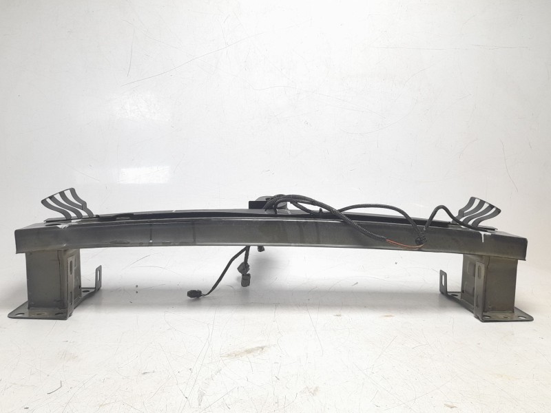 Recambio de refuerzo paragolpes delantero para mg zs luxury referencia OEM IAM   