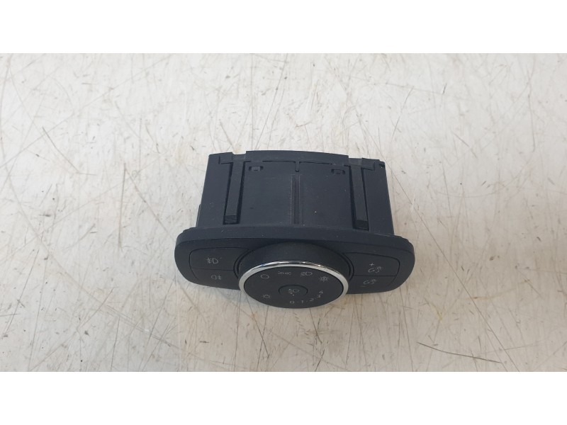 Recambio de mando luces para ford focus iv (hn) 1.0 ecoboost mhev referencia OEM IAM 1050797300  