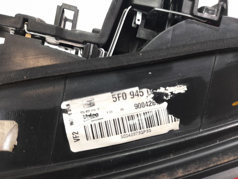 Recambio de piloto trasero derecho interior para seat leon (5f1) 1.5 tsi referencia OEM IAM 5F0945094L  