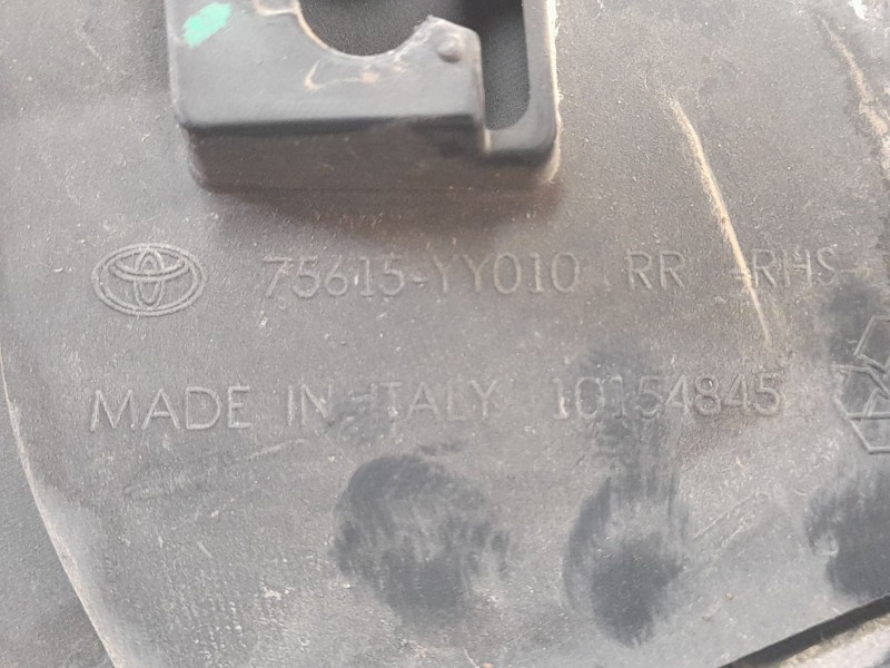 Recambio de aletin trasero derecho para toyota corolla station wagon (_e21_) 2.0 hybrid (mzeh12) referencia OEM IAM 75615YY010  