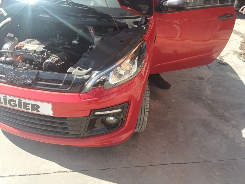 Recambio de faro izquierdo para ligier js50 0.5 referencia OEM IAM   