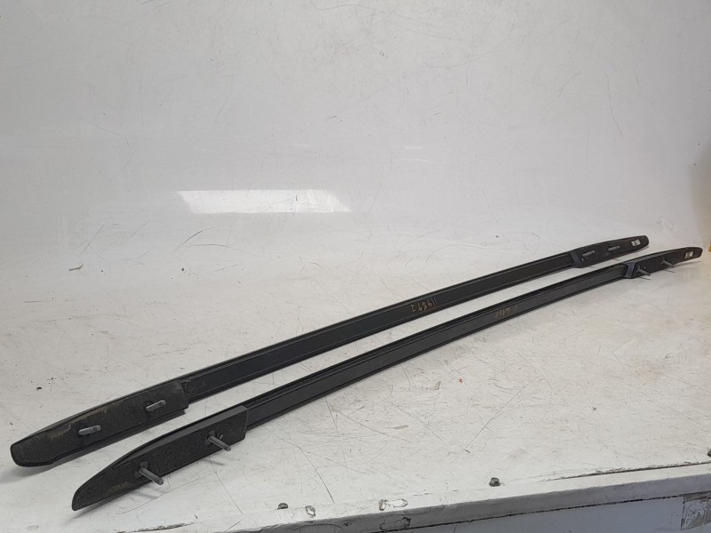 Recambio de barras techo para seat arona xcellence referencia OEM IAM 6F9860026F  