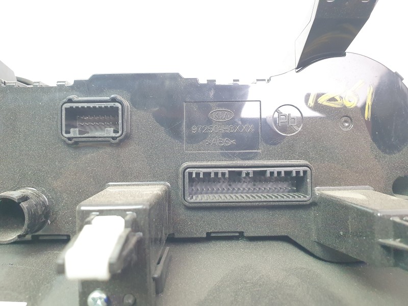 Recambio de mando climatizador para kia stonic (ybcuv) drive referencia OEM IAM 97250H8420  