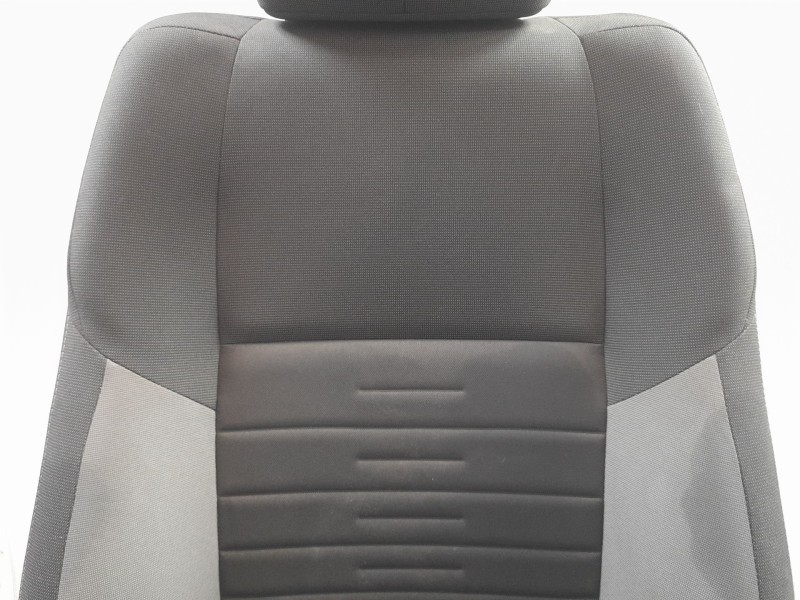 Recambio de juego asientos completo para toyota auris (_e18_) 1.8 hybrid (zwe186_) referencia OEM IAM 710720ZB30C1  