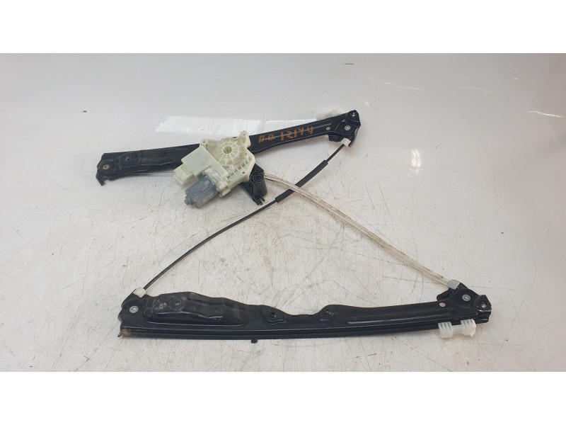 Recambio de elevalunas delantero derecho para peugeot 308 ii (lb_, lp_, lw_, lh_, l3_) 1.2 thp 110 referencia OEM IAM 9826079480