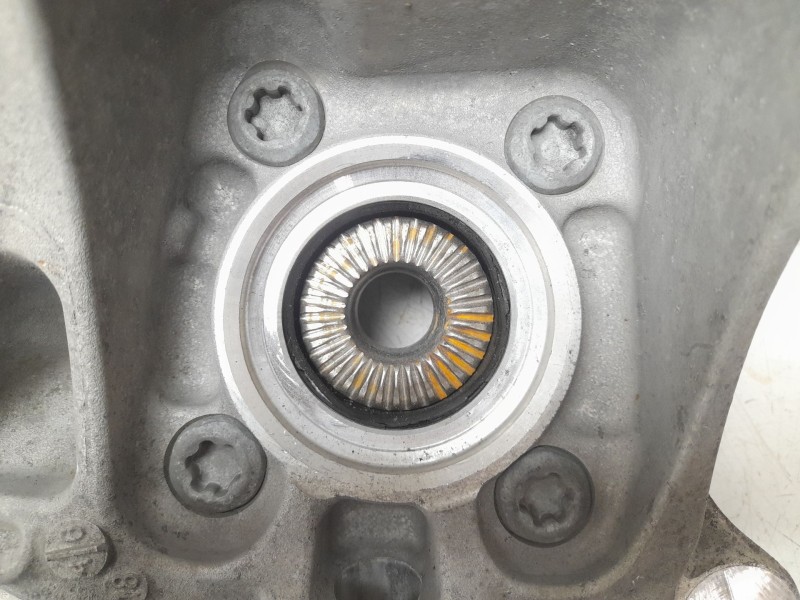 Recambio de mangueta delantera izquierda para bmw serie x1 (f48) sdrive18d referencia OEM IAM 31216876645  