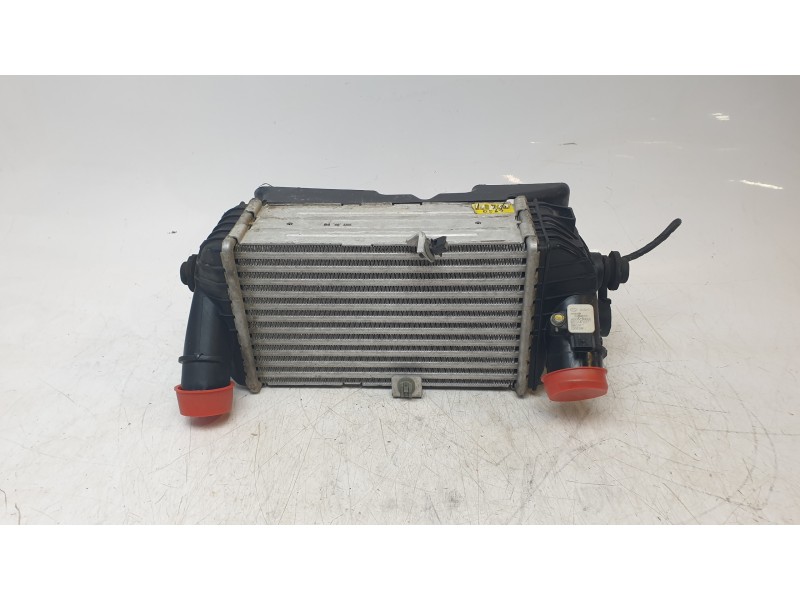 Recambio de intercooler para kia stonic (ybcuv) drive referencia OEM IAM 2827007300  