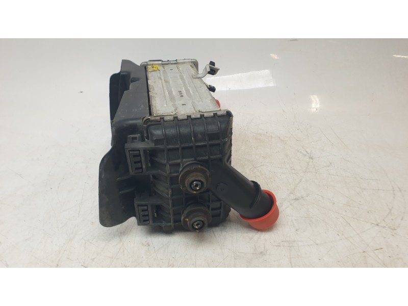 Recambio de intercooler para kia stonic (ybcuv) drive referencia OEM IAM 2827007300  