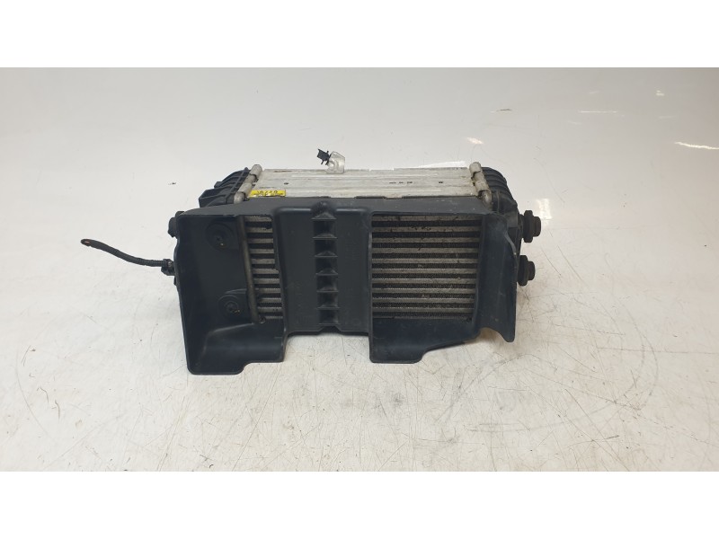 Recambio de intercooler para kia stonic (ybcuv) drive referencia OEM IAM 2827007300  