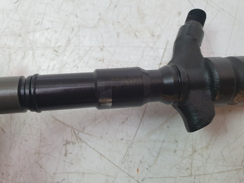 Recambio de inyector para toyota hilux (kun) 3.0 turbodiesel referencia OEM IAM 2367030170 1AFE0600 / 040F0705 / 09000706 / 0B00