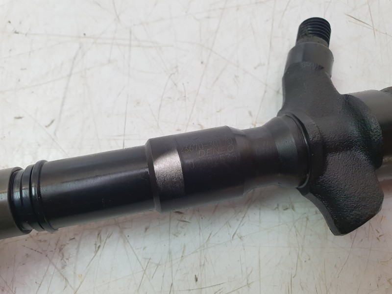 Recambio de inyector para toyota hilux (kun) 3.0 turbodiesel referencia OEM IAM 2367030170 1A020CFF / 0312FEFB / 0400FFFF / 0100