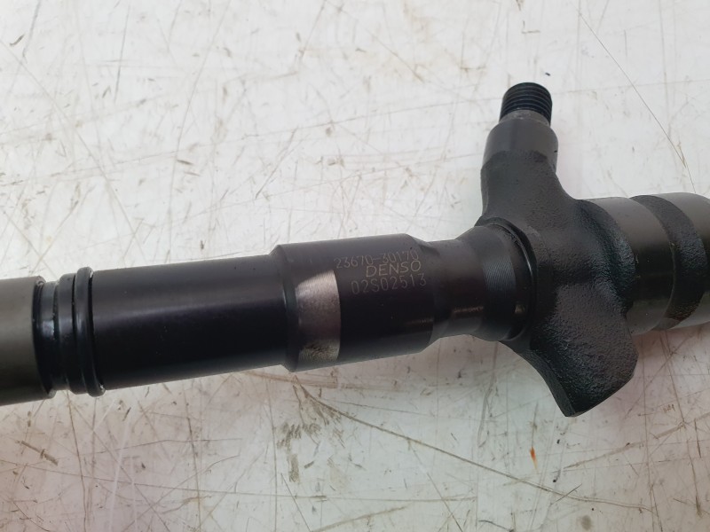Recambio de inyector para toyota hilux (kun) 3.0 turbodiesel referencia OEM IAM 2367030170 1A02FE01 / FDF906FE / FB000800 / FC00