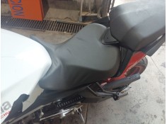 Recambio de asiento para aprilia rs 457 rs 457 referencia OEM IAM   