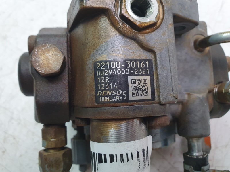 Recambio de bomba inyeccion para toyota hilux (kun) 3.0 turbodiesel referencia OEM IAM 2210030161  