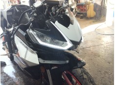 Recambio de faro delantero para aprilia rs 457 rs 457 referencia OEM IAM 2B009983   2