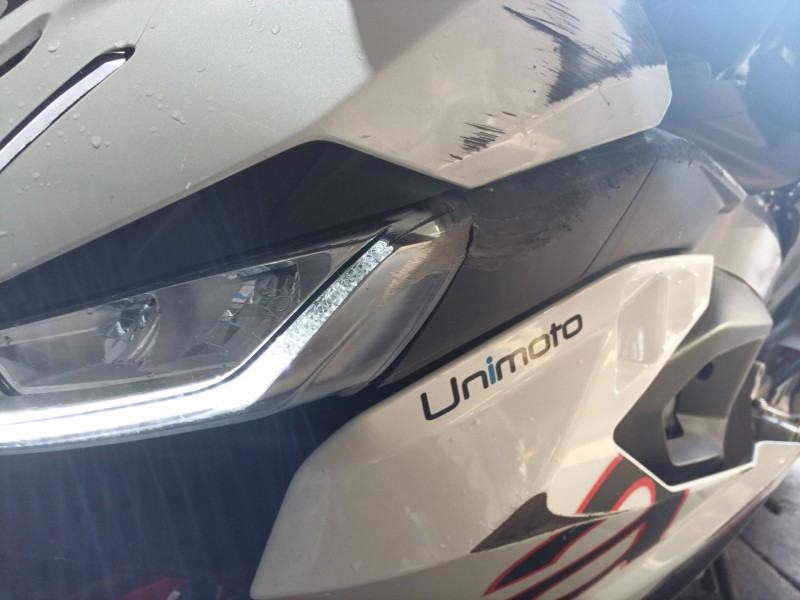 Recambio de faro delantero para aprilia rs 457 rs 457 referencia OEM IAM   