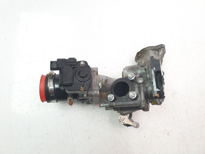 Recambio de valvula egr para toyota hilux (kun) 3.0 turbodiesel referencia OEM IAM 2580030200 1923002010 