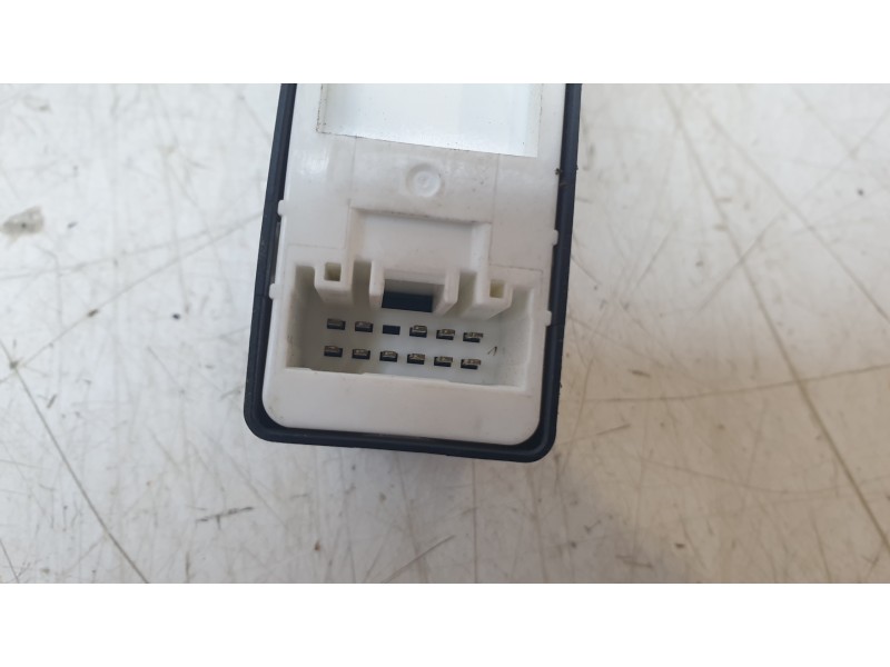 Recambio de mando elevalunas delantero derecho para mazda 6 lim. (gh)(.2012) style referencia OEM IAM GKL166370A  