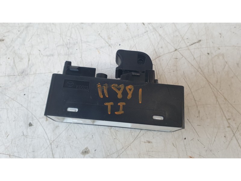 Recambio de mando elevalunas trasero izquierdo para mazda 6 lim. (gh)(.2012) style referencia OEM IAM GMM666380A  