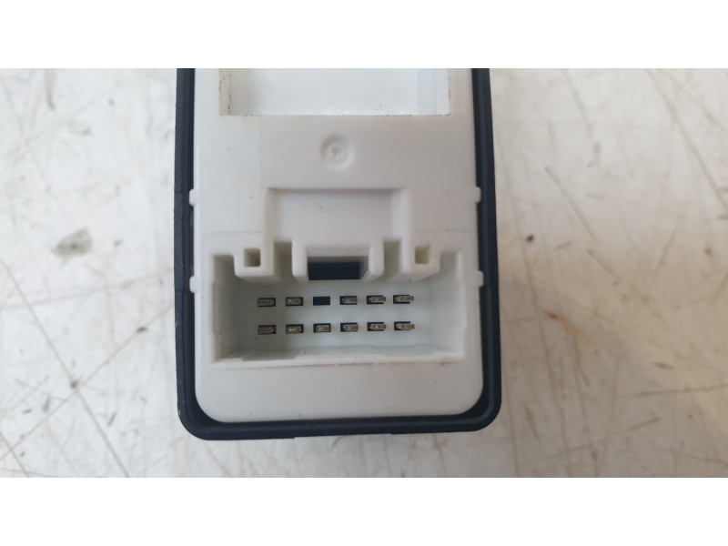 Recambio de mando elevalunas trasero izquierdo para mazda 6 lim. (gh)(.2012) style referencia OEM IAM GMM666380A  