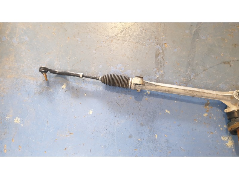 Recambio de cremallera direccion para mg zs luxury referencia OEM IAM 10443601  