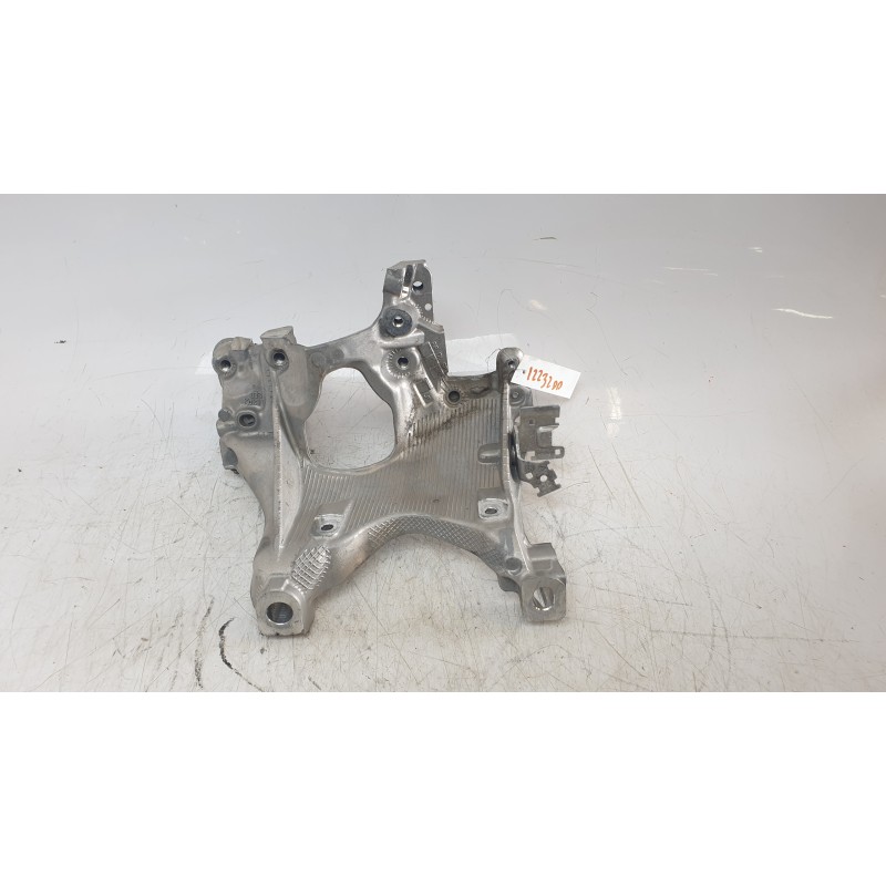 Recambio de soporte motor derecho para audi a4 b9 (8w2, 8wc) 2.0 tdi referencia OEM IAM 8W0399296E  