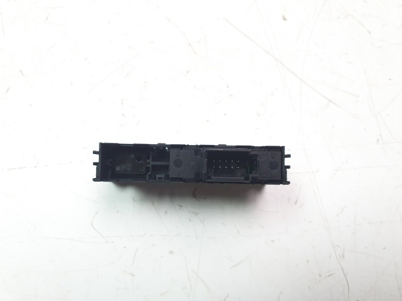 Recambio de mando multifuncion para seat leon st (5f8) 1.5 tgi referencia OEM IAM 10204042 P5F0927137B 