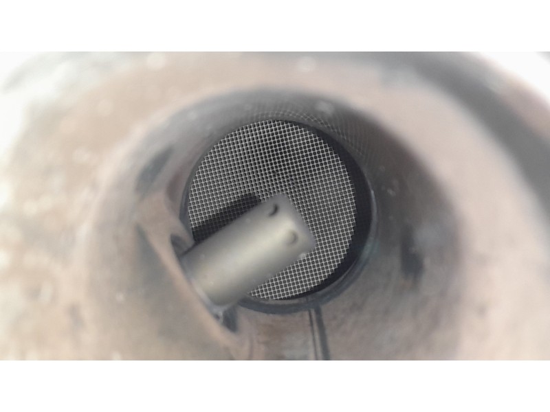 Recambio de catalizador para mazda cx-3 100 aniversario referencia OEM IAM PEH1 PEH10D17 