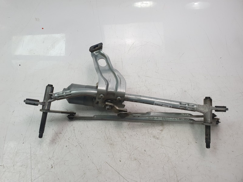 Recambio de motor limpia delantero para bmw serie x1 (f48) sdrive18d referencia OEM IAM 735065709  