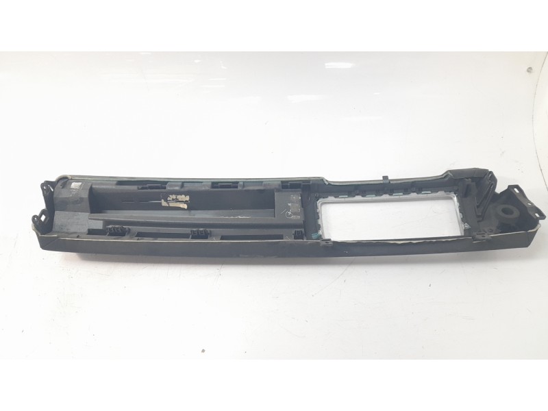 Recambio de moldura para land rover evoque pure referencia OEM IAM 12D1155LG9  
