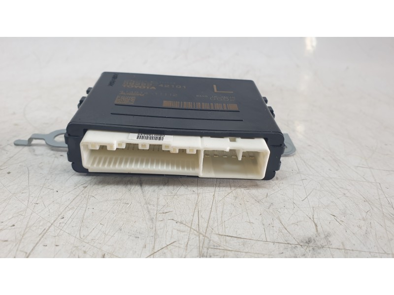Recambio de modulo electronico para toyota rav 4 v (_a5_, _h5_) 2.5 hybrid (axah52) referencia OEM IAM 8922242101  