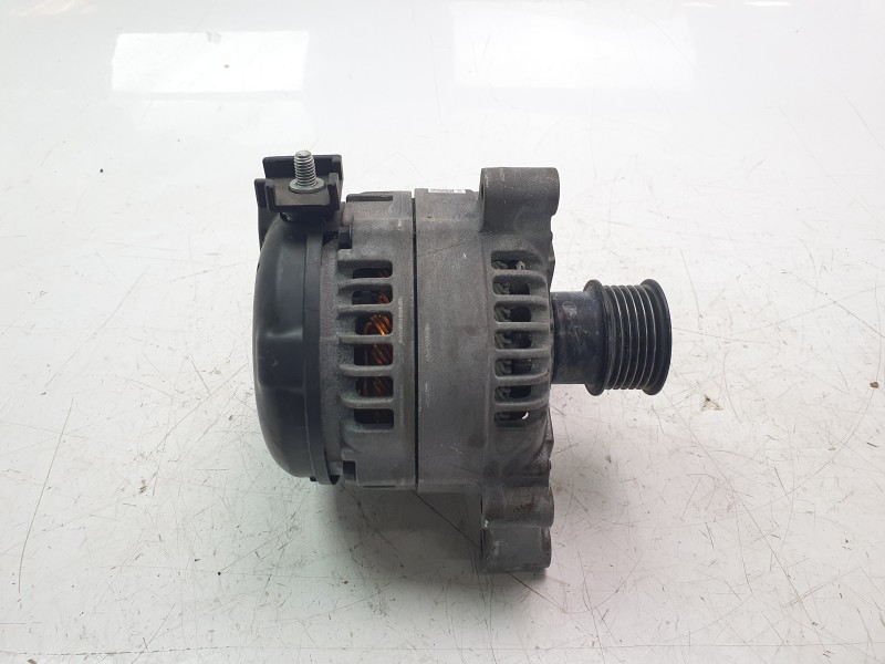 Recambio de alternador para bmw serie x1 (f48) sdrive18d referencia OEM IAM 1042119200 8627124 