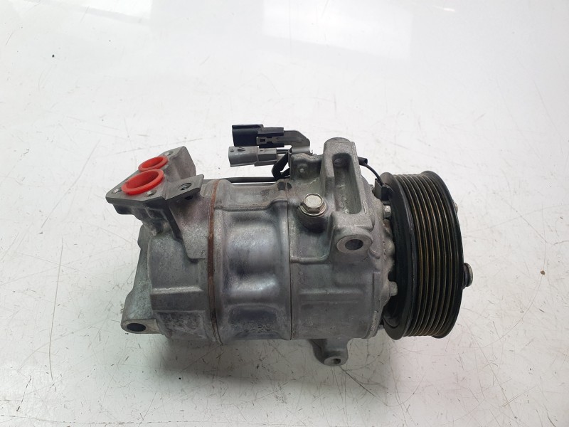 Recambio de compresor aire acondicionado para renault megane iv hatchback (b9a/m/n_) 1.3 tce 140 (b9nb) referencia OEM IAM 92600