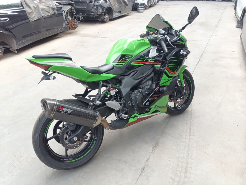 kawasaki zx-4r del año 2023