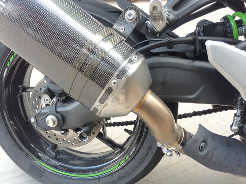 Recambio de silenciador trasero para kawasaki zx-4r zx-4r referencia OEM IAM   