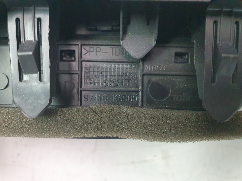 Recambio de rejilla aireadora para hyundai i10 iii (ac3, ai3) 1.0 mpi referencia OEM IAM 84796K7000  