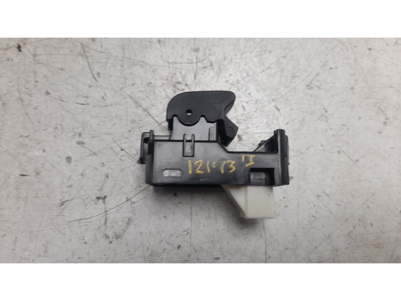 Recambio de mando elevalunas trasero izquierdo para toyota auris (_e18_) 1.8 hybrid (zwe186_) referencia OEM IAM 192801  