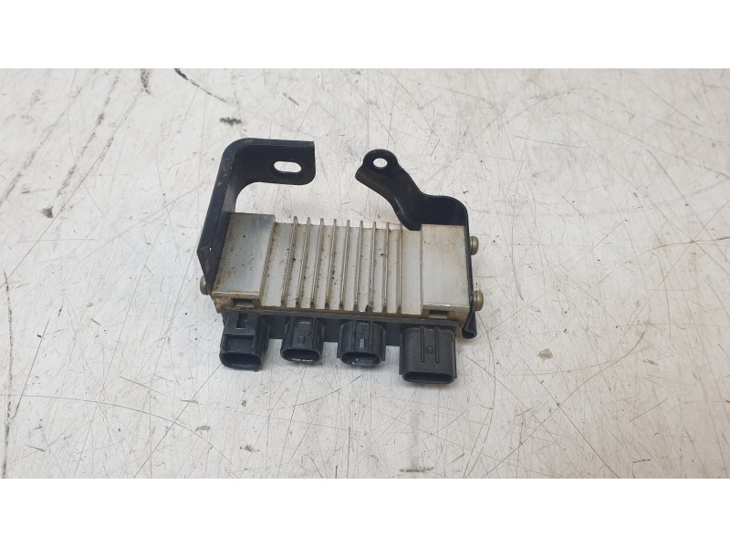 Recambio de caja precalentamiento para toyota hilux (kun) 3.0 turbodiesel referencia OEM IAM 2855130010  